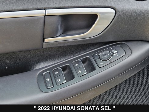 Used 2022 Hyundai Sonata SEL image 15