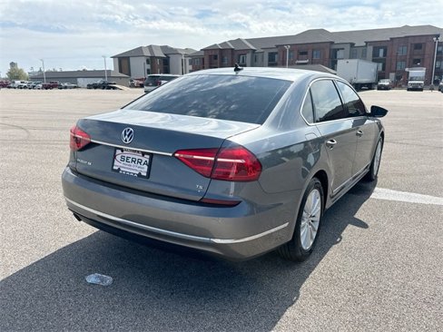 Used 2016 Volkswagen Passat 1.8T SE image 13