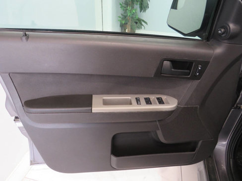 Used 2011 Ford Escape XLT w/ 202A Rapid Spec Order Code image 20
