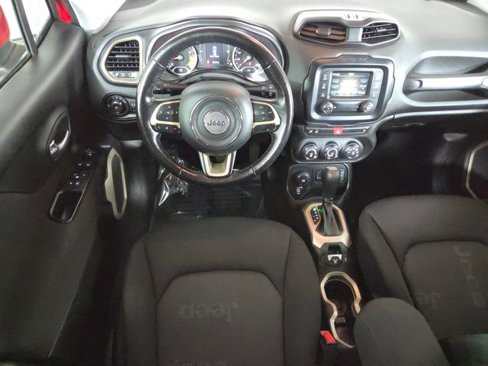Used 2017 Jeep Renegade Latitude w/ Cold Weather Group image 16
