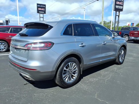 Used 2021 Lincoln Nautilus FWD w/ Equipment Group 101A image 2