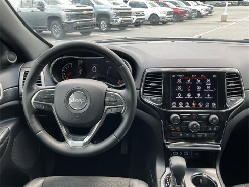 Used 2021 Jeep Grand Cherokee Laredo X image 16