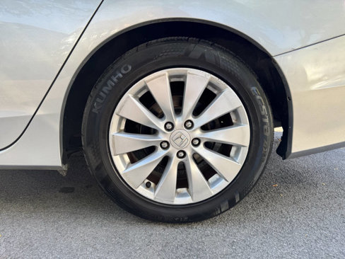 Used 2013 Honda Accord EX image 10