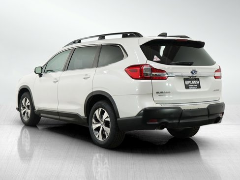 Used 2019 Subaru Ascent Premium image 3