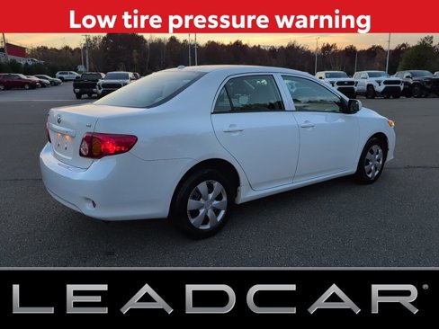 Used 2010 Toyota Corolla LE image 5