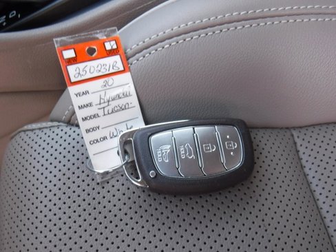 Used 2020 Hyundai Tucson Limited w/ Cargo Package image 41