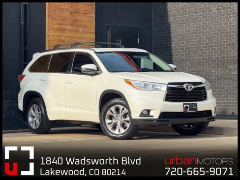 Used 2015 Toyota Highlander XLE image 1