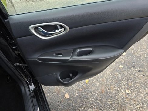 Used 2018 Nissan Sentra SV image 14