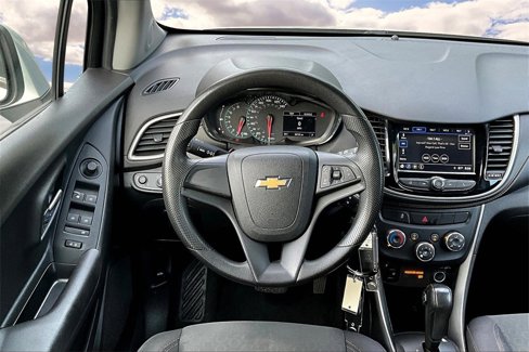 Used 2018 Chevrolet Trax LS image 8