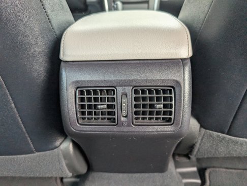 Used 2017 Toyota Camry XSE image 6