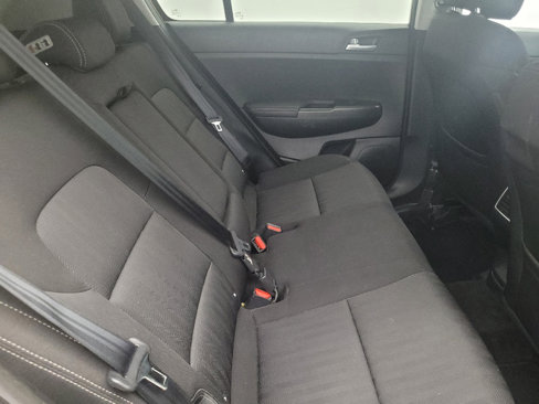 Used 2017 Kia Sportage LX image 19