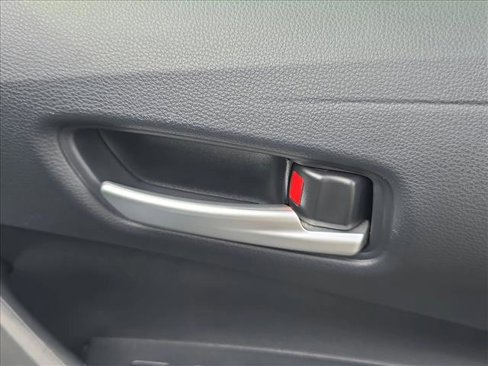 Used 2020 Toyota Corolla LE image 23