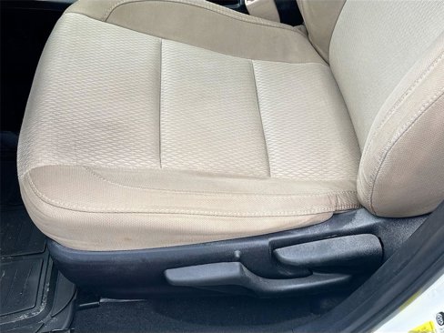 Used 2016 Toyota Corolla LE image 20
