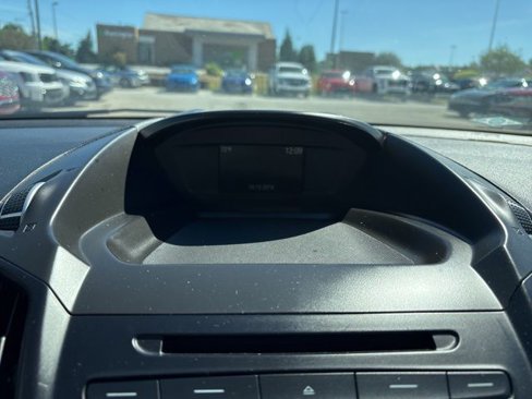 Used 2018 Ford Escape SE image 15