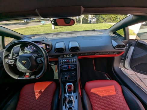 Used 2017 Lamborghini Huracan LP 610-4 image 22