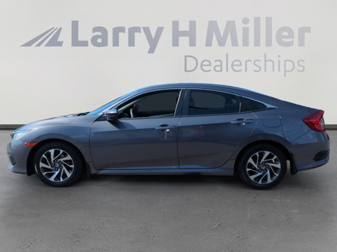 Used 2016 Honda Civic EX image 2