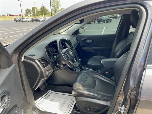 Used 2019 Jeep Cherokee Limited w/ Luxury Group image 14