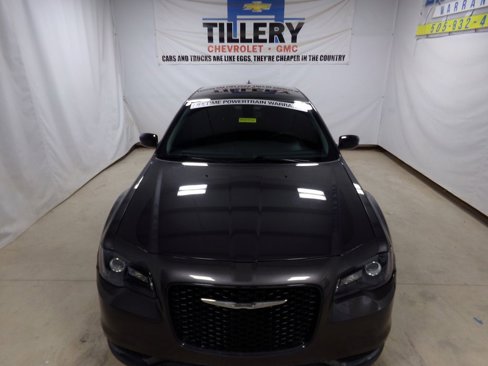 Used 2020 Chrysler 300 Touring w/ Sport Appearance Package image 2