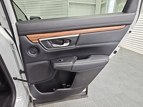 Used 2020 Honda CR-V Touring image 36