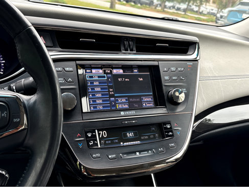 Used 2013 Toyota Avalon image 11