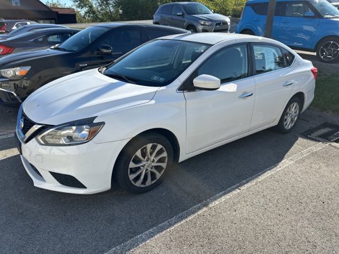 Used 2018 Nissan Sentra SV image 1