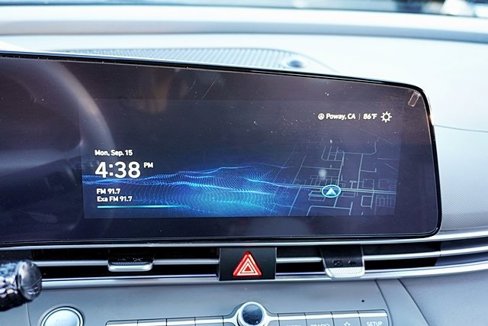 Certified 2024 Hyundai Elantra SEL image 23