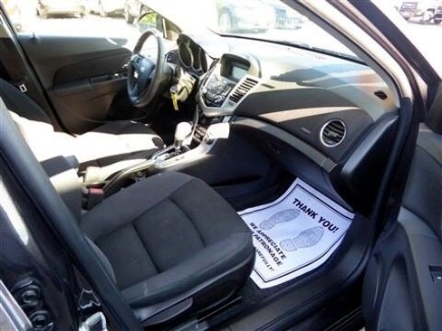 Used 2016 Chevrolet Cruze LT image 19