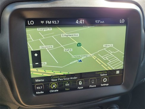 Certified 2023 Jeep Renegade Latitude image 18