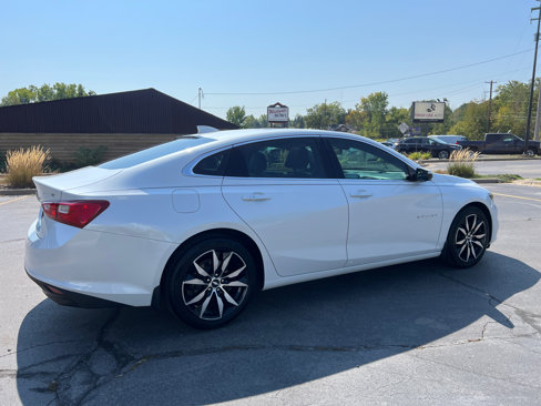 Used 2017 Chevrolet Malibu LT w/ Leather Package image 8