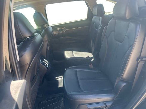 Used 2022 Kia Sorento SX image 13