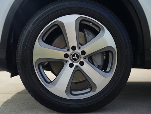 Certified 2022 Mercedes-Benz GLC 300 4MATIC w/ Premium Package Lite image 13