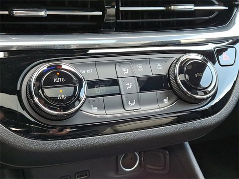 New 2025 Buick Envista Sport Touring w/ Convenience I Package image 12