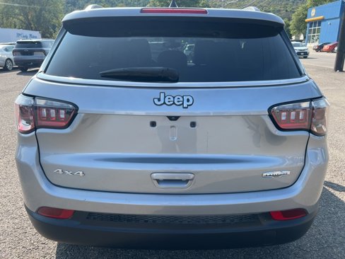 Used 2022 Jeep Compass Latitude w/ Convenience Group image 4