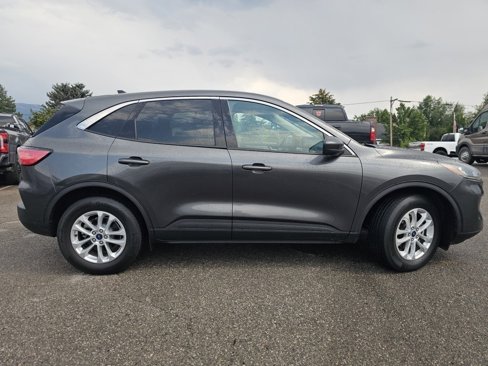 Used 2020 Ford Escape SE image 24