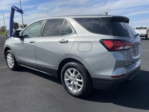 Used 2024 Chevrolet Equinox LT image 3