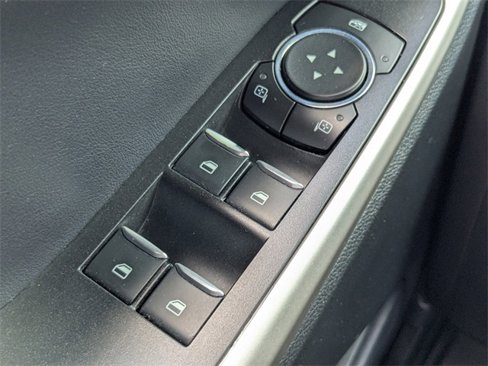 Used 2022 Ford Explorer XLT w/ Equipment Group 202A image 22