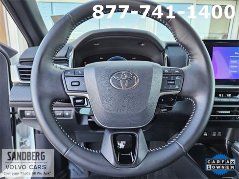 Used 2025 Toyota Camry Hybrid image 18