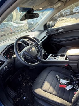 Used 2020 Ford Edge SE image 6