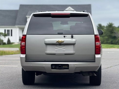 Used 2007 Chevrolet Suburban LTZ w/ LTZ Preferred Equipment Group image 7