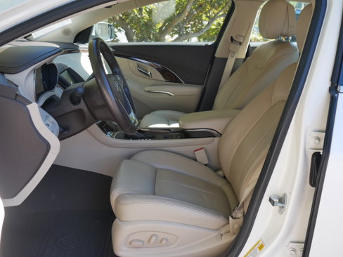 Used 2014 Buick LaCrosse Leather w/ Driver Confidence Package image 3