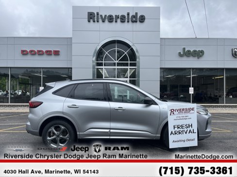 Used 2024 Ford Escape ST-Line image 2