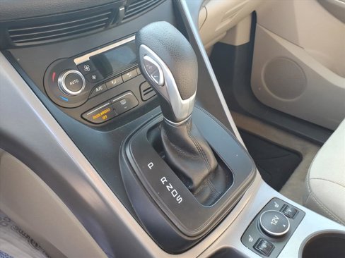 Used 2016 Ford Escape SE w/ Equipment Group 201A image 19