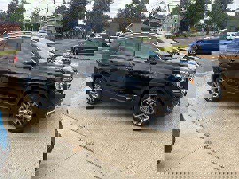 Certified 2024 GMC Terrain SLT image 5