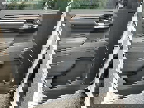New 2025 GMC Sierra 1500 Elevation image 55