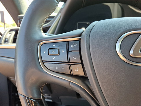 Used 2021 Lexus ES 250 w/ Premium Package image 21