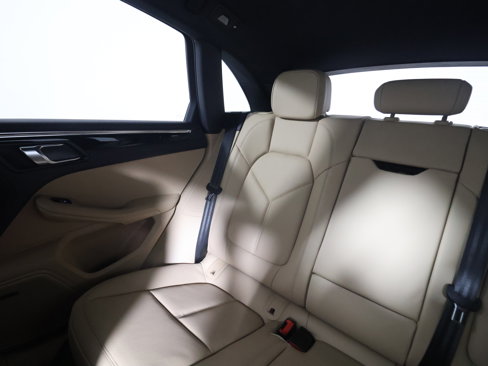 New 2025 Porsche Macan image 15