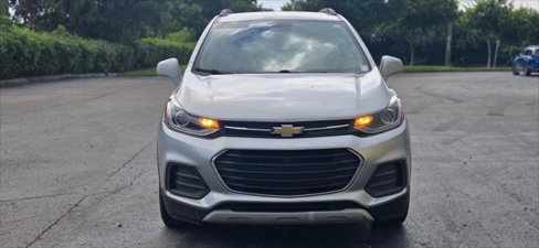 Used 2020 Chevrolet Trax LT w/ LT Convenience Package image 4