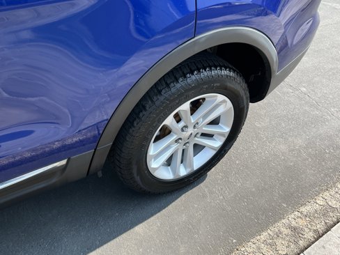 Used 2013 Ford Explorer XLT w/ Class III Trailer Tow Pkg image 20