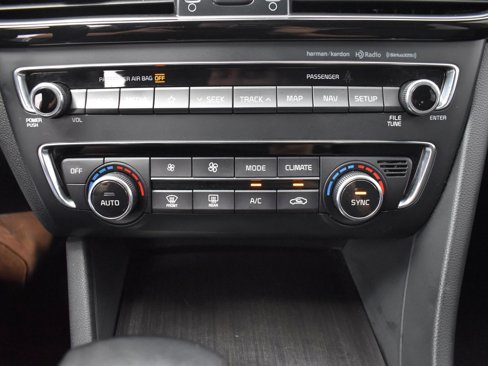 Used 2020 Kia Optima Premium image 15