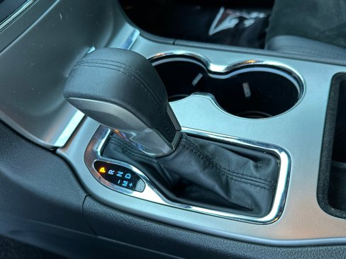 Used 2017 Jeep Grand Cherokee Altitude image 33